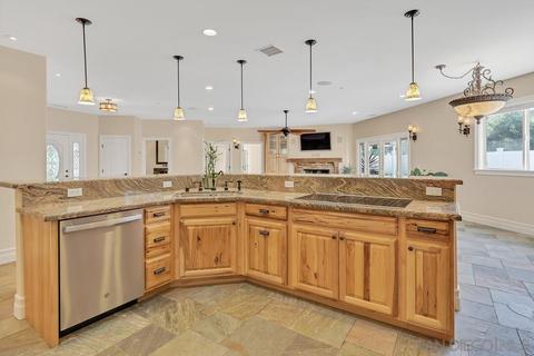 1105 Sycamore Dr, Fallbrook, CA 92028 photo 7