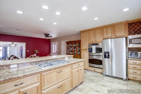 588 Downer Ave, El Cajon, CA 92020 photo 4
