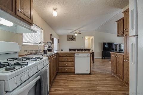 40050 Owl Valley Rd, Temecula, CA 92592 photo 14