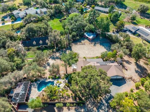 911 Oak Ln, Escondido, CA 92029 photo 4