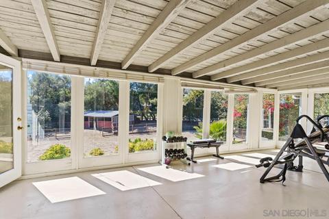 911 Oak Ln, Escondido, CA 92029 photo 17