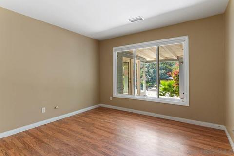 911 Oak Ln, Escondido, CA 92029 photo 15