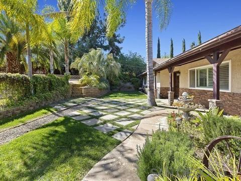 1528 Reche Rd, Fallbrook, CA 92028 photo 2