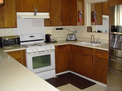 8427 Denton St, La Mesa, CA 91942 photo 4