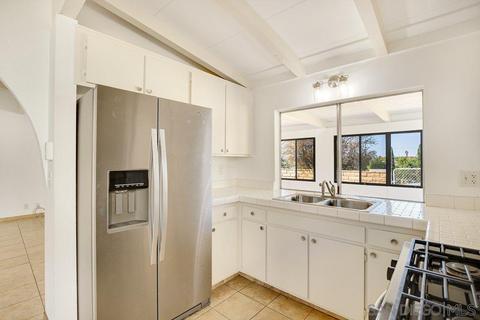846 Lemon Ave, Vista, CA 92084 photo 10