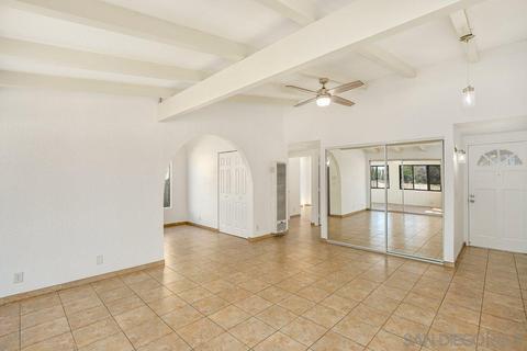 846 Lemon Ave, Vista, CA 92084 photo 3