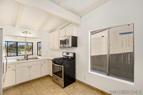 846 Lemon Ave, Vista, CA 92084 photo 13