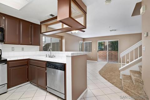 2545 Kings View Cir, Spring Valley, CA 91977 photo 3