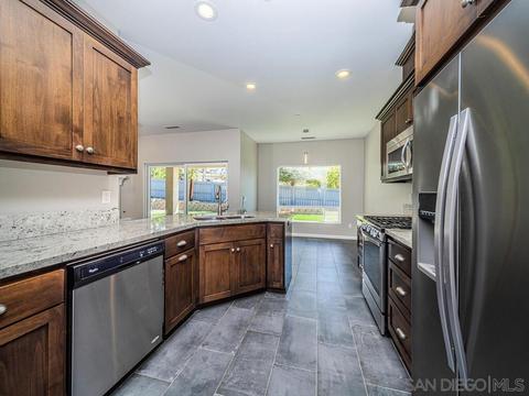 238 D St, Ramona, CA 92065 photo 9