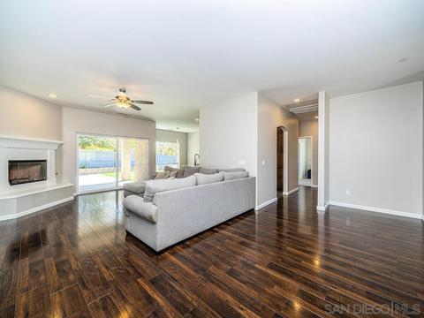238 D St, Ramona, CA 92065 photo 4