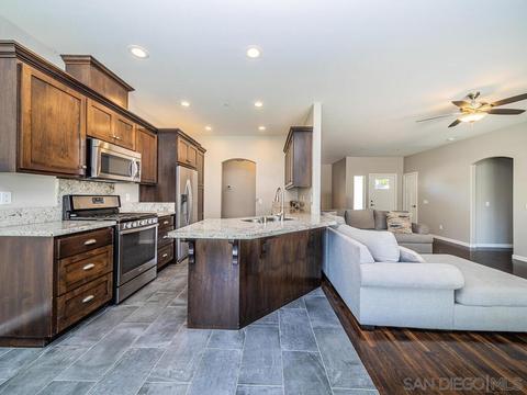 238 D St, Ramona, CA 92065 photo 8