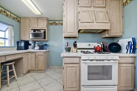13222 Standish Dr, Poway, CA 92064 photo 14