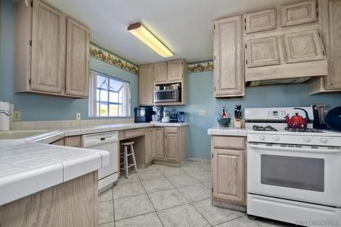13222 Standish Dr, Poway, CA 92064 photo 12