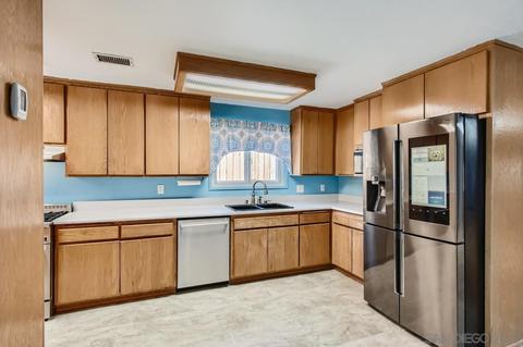 9336 Leticia Dr, Santee, CA 92071 photo 8