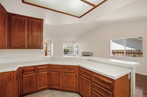 695 Dane Dr, San Marcos, CA 92069 photo 9