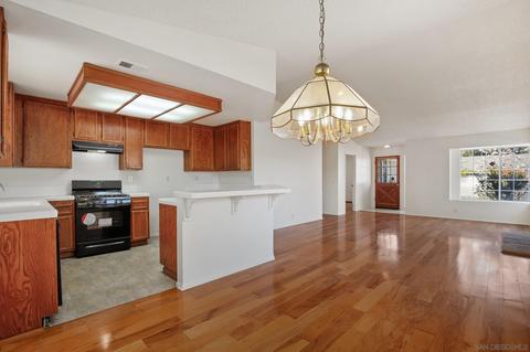 695 Dane Dr, San Marcos, CA 92069 photo 10