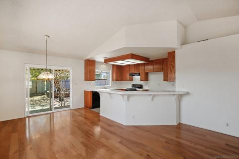 695 Dane Dr, San Marcos, CA 92069 photo 5