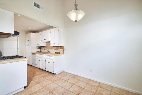331 Fireside St, Oceanside, CA 92058 photo 9