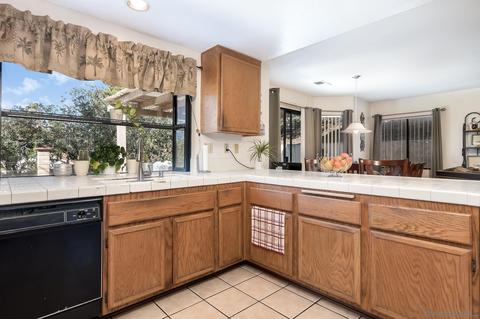 120 Neptune Pl, Escondido, CA 92026 photo 12