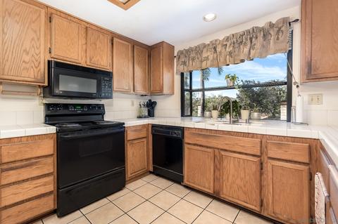 120 Neptune Pl, Escondido, CA 92026 photo 14