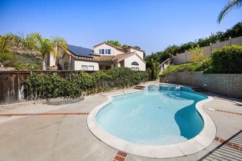 1815 Centennial Way, Escondido, CA 92026 photo 8
