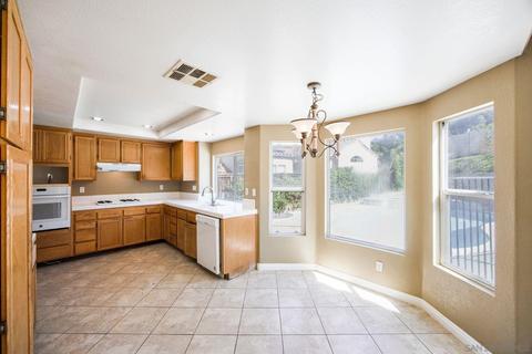1815 Centennial Way, Escondido, CA 92026 photo 19