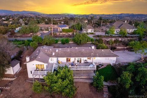 3909 Palomar Dr, Fallbrook, CA 92028 photo 4