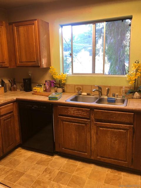 2341 La Cresta Rd, El Cajon, CA 92021 photo 5
