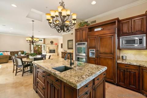 7640 Hillside Dr, La Jolla, CA 92037 photo 17