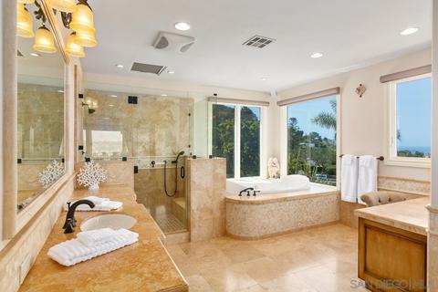 7640 Hillside Dr, La Jolla, CA 92037 photo 26