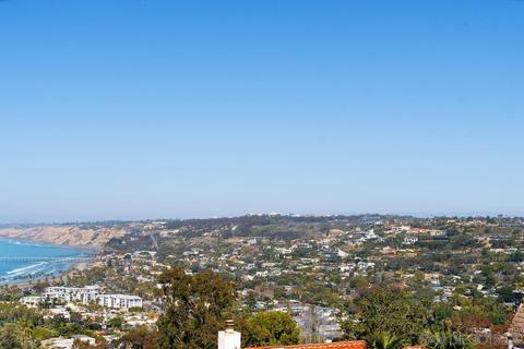 7640 Hillside Dr, La Jolla, CA 92037 photo 6