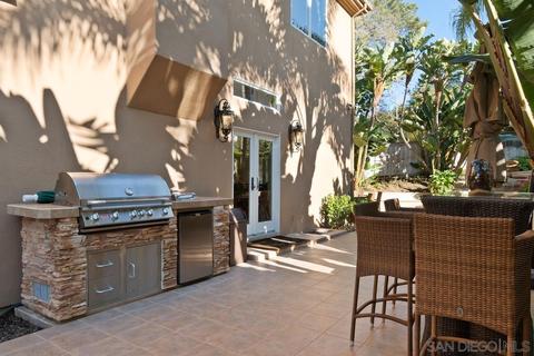 7640 Hillside Dr, La Jolla, CA 92037 photo 30
