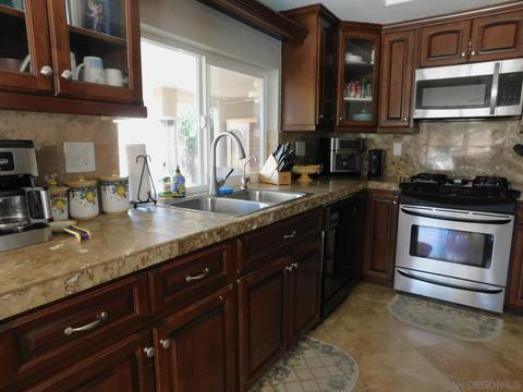 1131 Cleo Ct, Escondido, CA 92027 photo 9