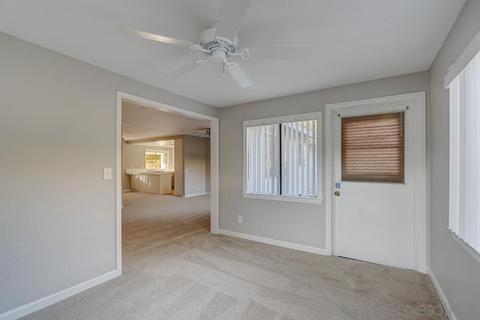 753 Carnation Ln, Fallbrook, CA 92028 photo 13