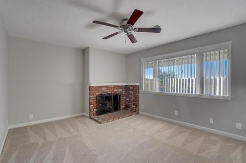 753 Carnation Ln, Fallbrook, CA 92028 photo 4
