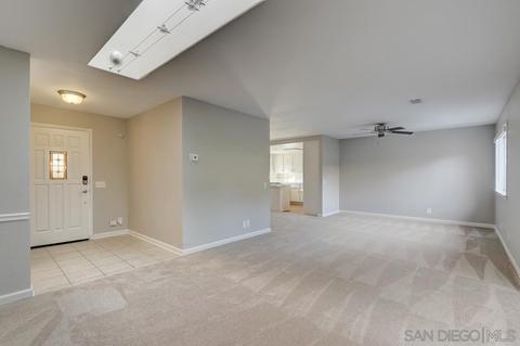 753 Carnation Ln, Fallbrook, CA 92028 photo 3