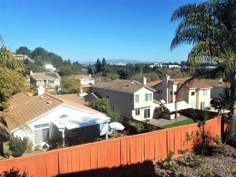 695 Cazorla Ave, Chula Vista, CA 91910 photo 2