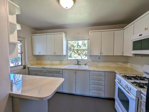 1815 Galway Pl, El Cajon, CA 92020 photo 8