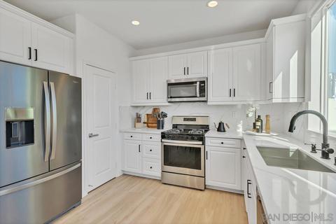8751 Scrub Oak St, Santee, CA 92071 photo 16