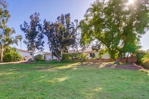 925 Moody, Escondido, CA 92027 photo 2
