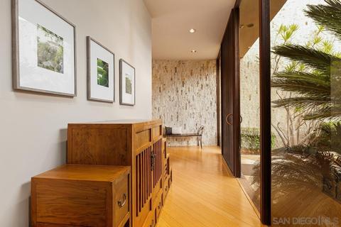 1080 Muirlands Dr, La Jolla, CA 92037 photo 8