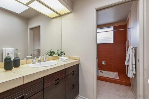 1080 Muirlands Dr, La Jolla, CA 92037 photo 28