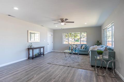 9125 Emerald Grove Ave, Lakeside, CA 92040 photo 8