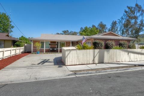 12861 Carriage Rd, Poway, CA 92064 photo 1