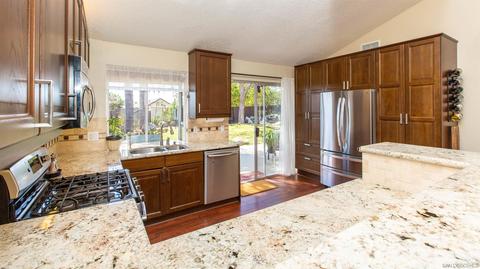 1344 Darwin Dr, Oceanside, CA 92056 photo 6