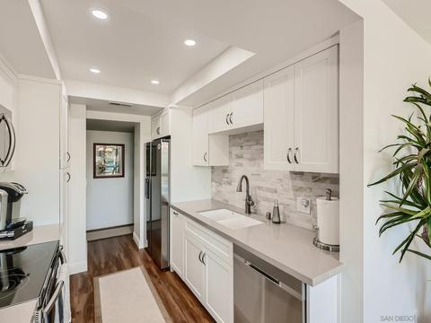 333 Orange Ave #18, Coronado, CA 92118 photo 12