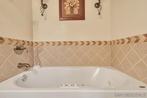 11056 Escadera Pl, Lakeside, CA 92040 photo 14