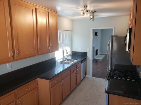 1821 Esquire Gln, Escondido, CA 92029 photo 10