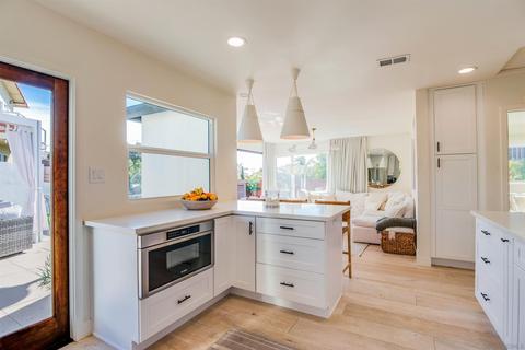 809 Colima St, La Jolla, CA 92037 photo 2