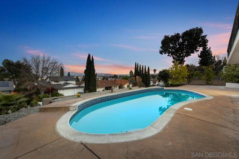 1267 Pfeifer Ln, El Cajon, CA 92020 photo 4